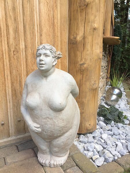 Frauen Skulptur HILDA Dicke Dame in Steinoptik Garten Figur Deko H 59,5 cm